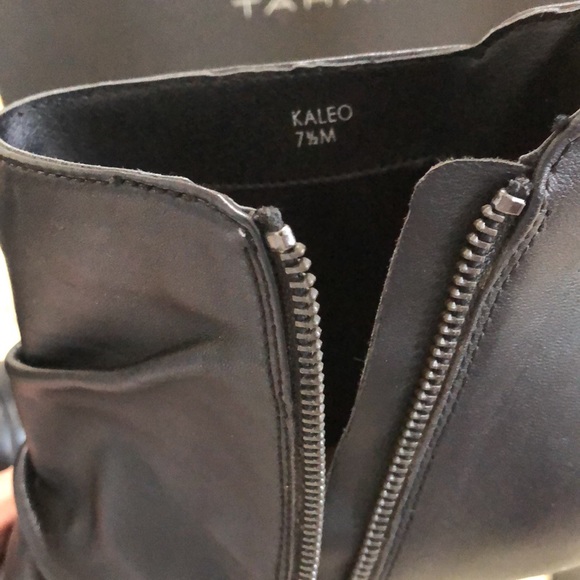 TAHARI black ankle boots, pointy toe. Size 7.5M. Box included - Picture 9 of 12